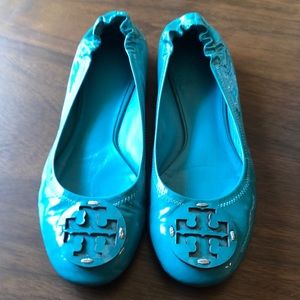Tory Burch flats good condition no signs of wear at heels/toes, no scratches.